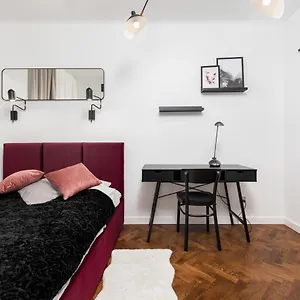 Grojecka 74 By Homeprime , Warszawa Polska